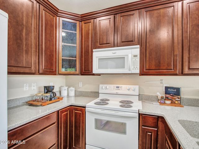 15839 N 74TH Avenue, Peoria, AZ 85382