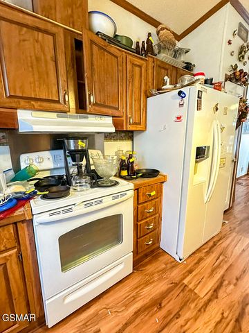 2641 Stanley Valley Road, Surgoinsville, TN 37873