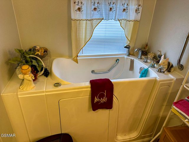 2641 Stanley Valley Road, Surgoinsville, TN 37873