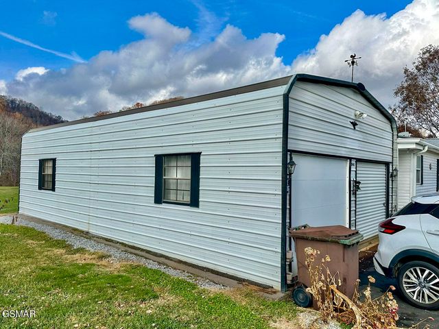 2641 Stanley Valley Road, Surgoinsville, TN 37873