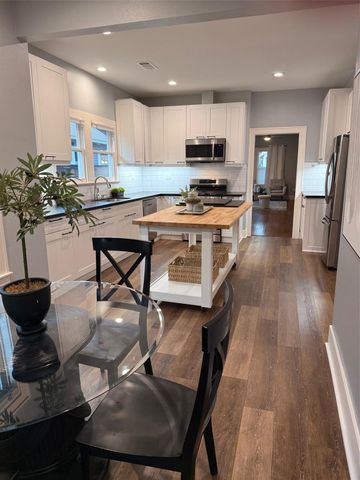 537 Columbia Street, Houston, TX 77007