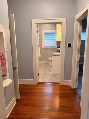 537 Columbia Street, Houston, TX 77007