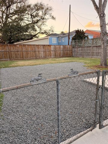 537 Columbia Street, Houston, TX 77007