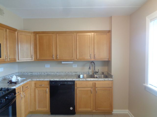 10221 CENTRAL Avenue 2A, Oak Lawn, IL 60453