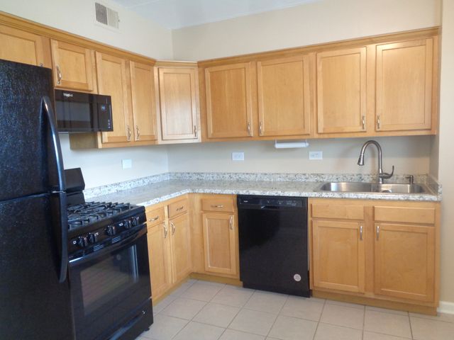 10221 CENTRAL Avenue 2A, Oak Lawn, IL 60453