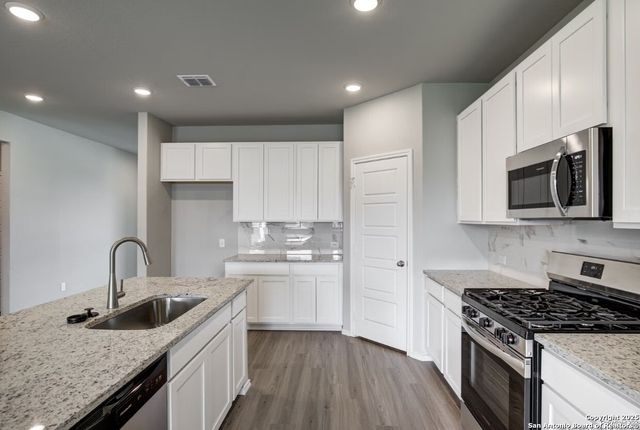 7410 Cheyne Walk, Converse, TX 78109
