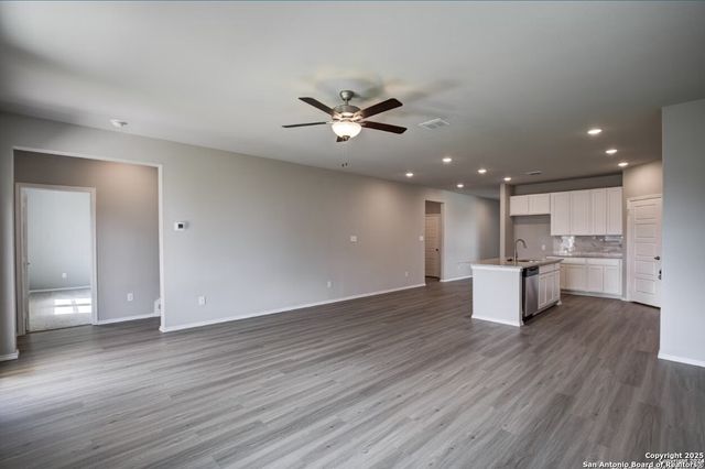 7410 Cheyne Walk, Converse, TX 78109