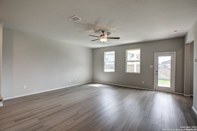 7410 Cheyne Walk, Converse, TX 78109