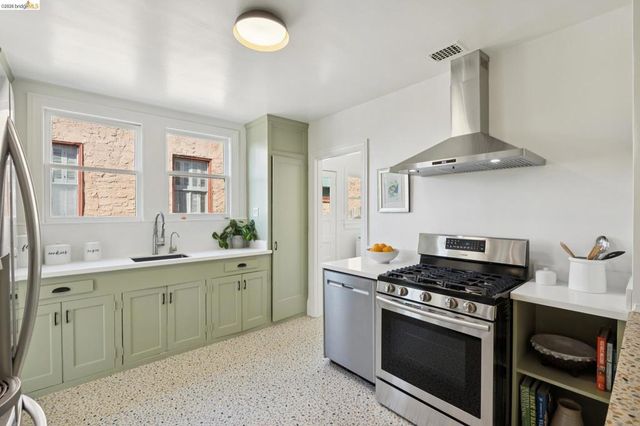 425 Kentucky Ave, Berkeley, CA 94707