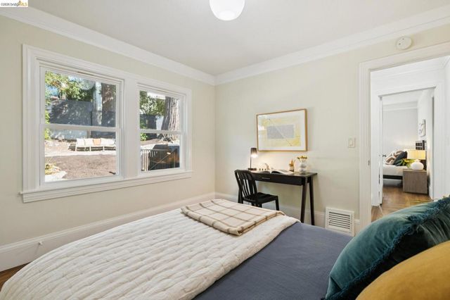 425 Kentucky Ave, Berkeley, CA 94707