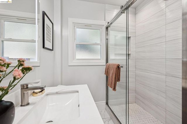 425 Kentucky Ave, Berkeley, CA 94707