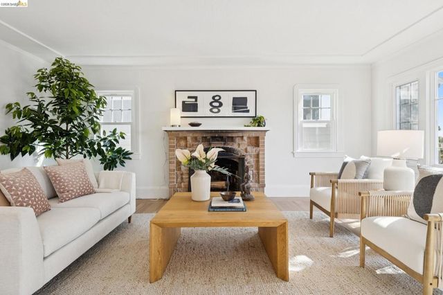 425 Kentucky Ave, Berkeley, CA 94707