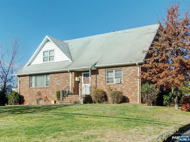 475 Dewey Avenue, Saddle Brook, NJ 07663