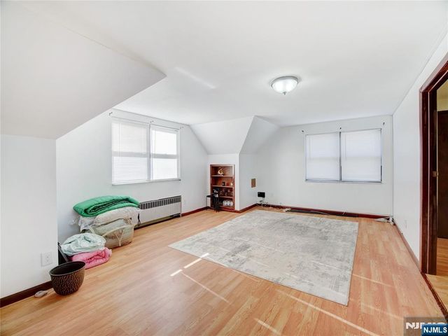 475 Dewey Avenue, Saddle Brook, NJ 07663