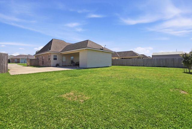 2302 Parish Rd, Thibodaux, LA 70301