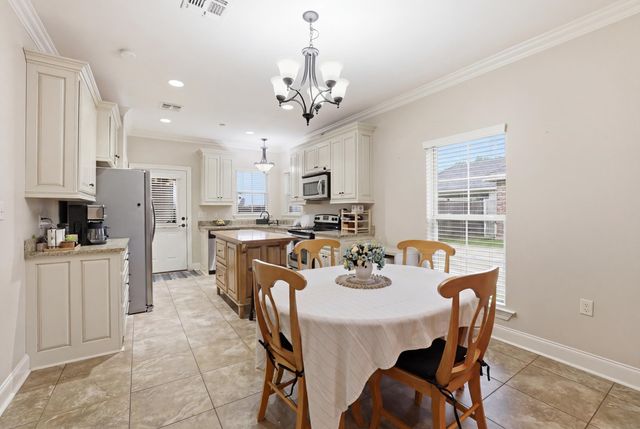 2302 Parish Rd, Thibodaux, LA 70301