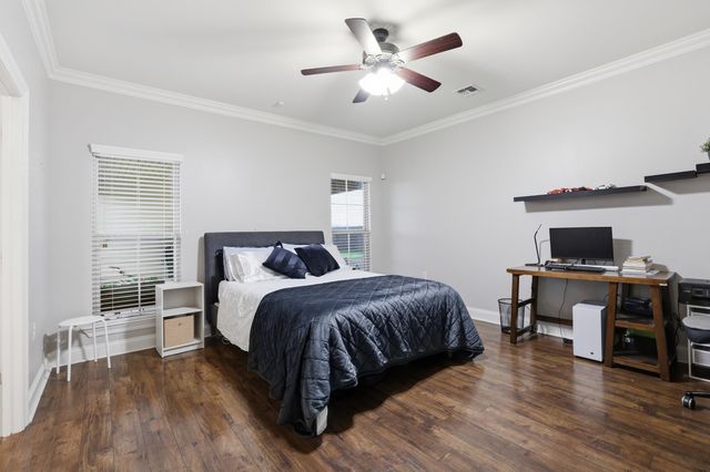 2302 Parish Rd, Thibodaux, LA 70301