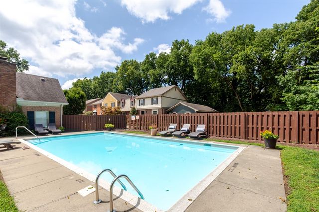 23 Nicholson Court, Washington Twp, OH 45459