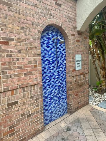 501 KNIGHTS RUN AVENUE 2216, Tampa, FL 33602