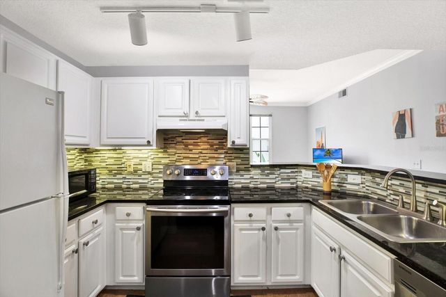 501 KNIGHTS RUN AVENUE 2216, Tampa, FL 33602