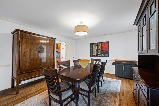 220 Dover Circle, Lincolnshire, IL 60069