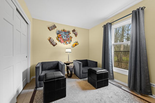 220 Dover Circle, Lincolnshire, IL 60069