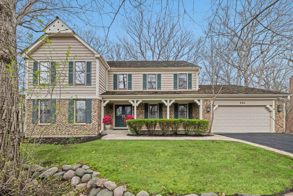 220 Dover Circle, Lincolnshire, IL 60069