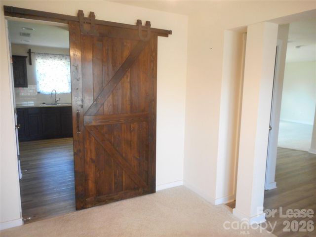 7156 Pitzer Drive, Charlotte, NC 28269