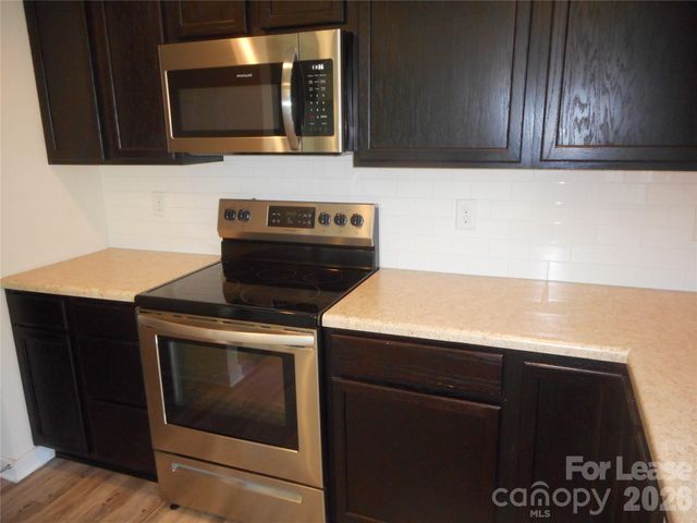 7156 Pitzer Drive, Charlotte, NC 28269