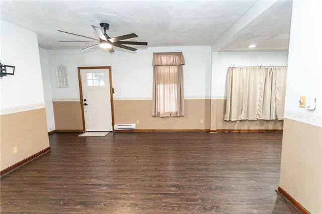 1001 Springfield Pike, Connellsville, PA 15425