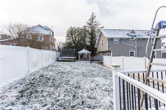 1001 Springfield Pike, Connellsville, PA 15425