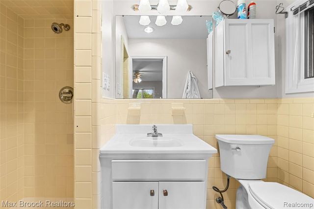 925 Westview Road, Bloomfield Hills, MI 48304