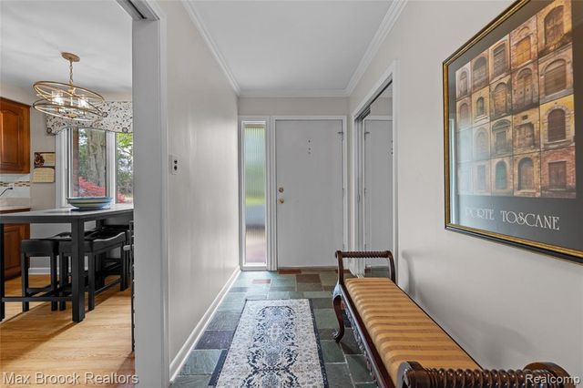925 Westview Road, Bloomfield Hills, MI 48304