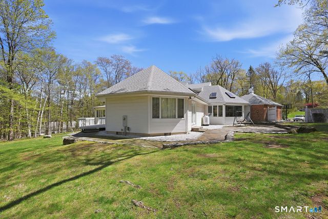 54 Kenmore Road, Bloomfield, CT 06002