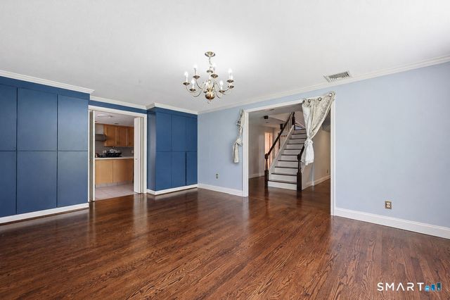 54 Kenmore Road, Bloomfield, CT 06002