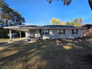 200 Jefferson Drive, Charleston, AR 72933