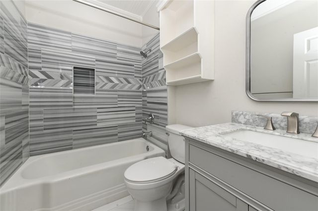 1032 Walling Street, Houston, TX 77009