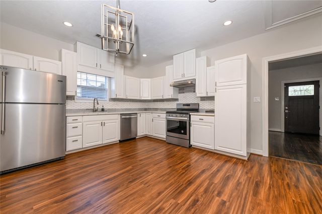 1032 Walling Street, Houston, TX 77009