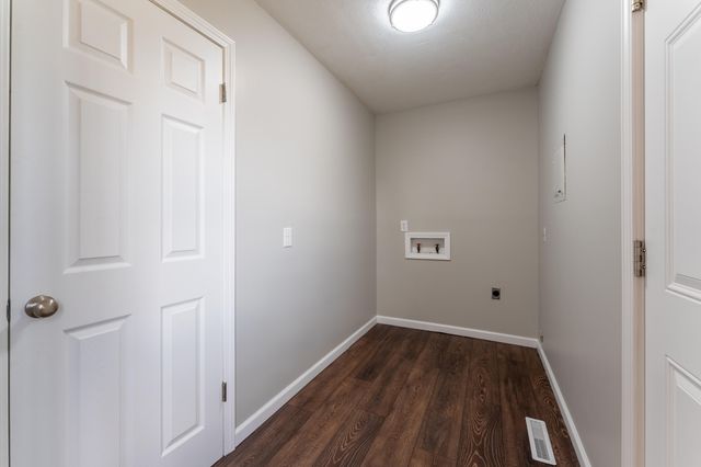 800 Aspen Court, Nixa, MO 65714