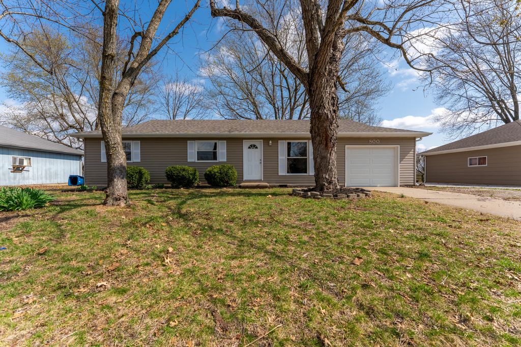 800 Aspen Court, Nixa, MO 65714