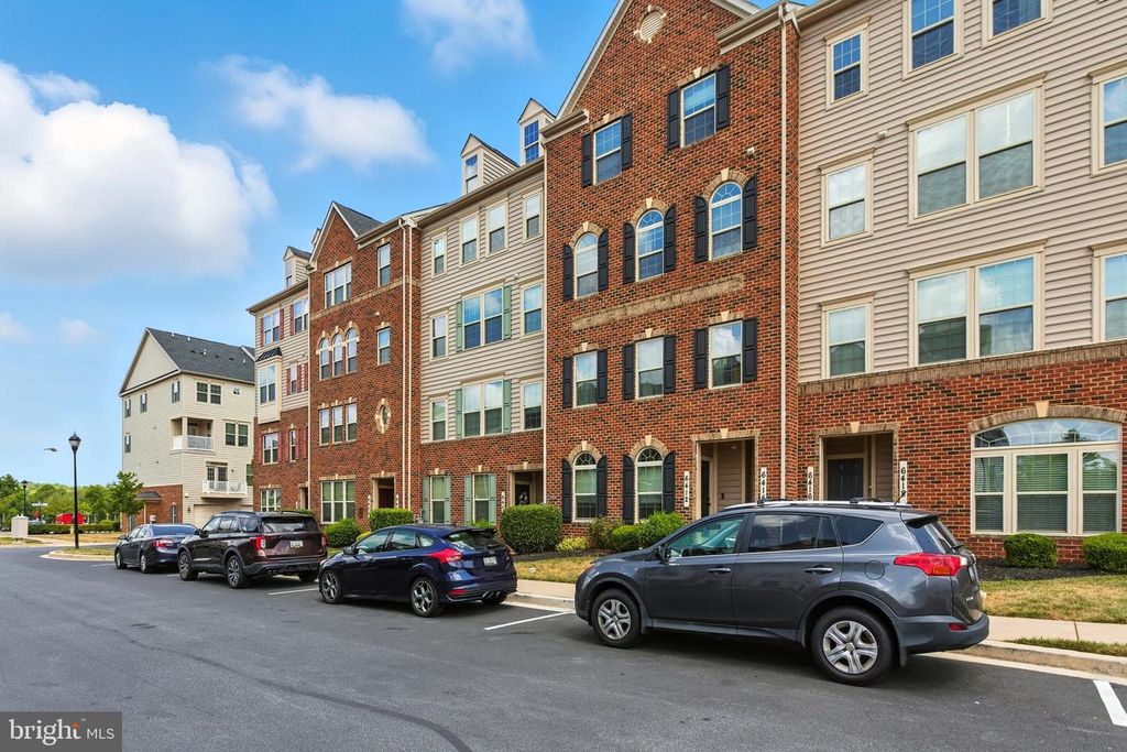 6414 WALCOTT LN, Frederick, MD 21703