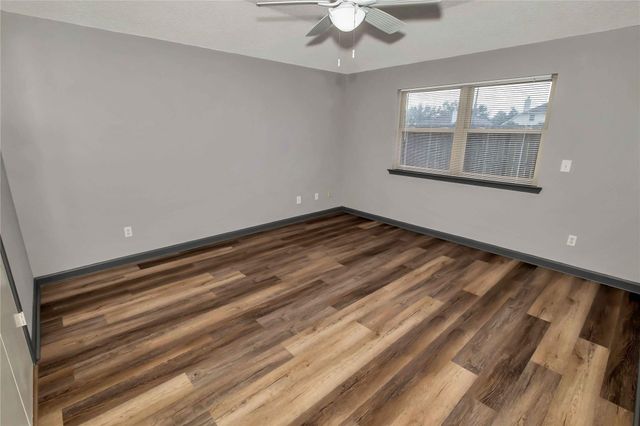 5216 Spring Branch Drive, Pearland, TX 77584