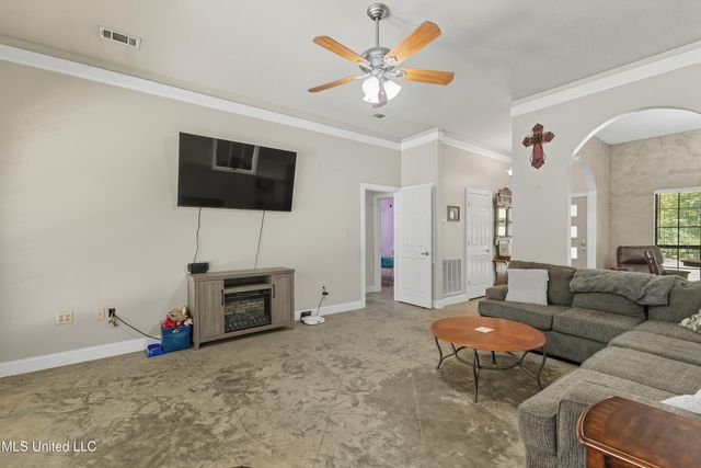 51 Nobles Road, Sumrall, MS 39482