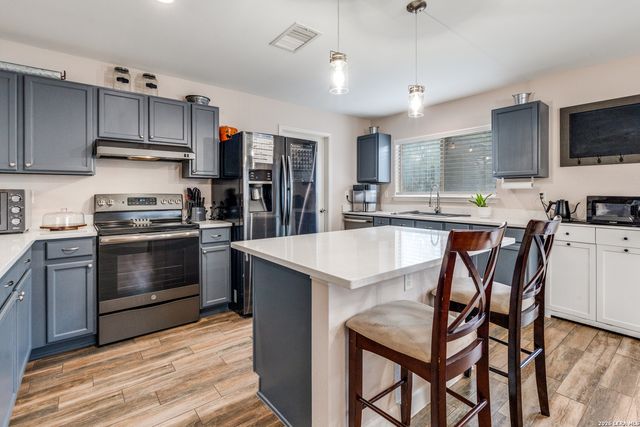 15879 Lomita Springs, San Antonio, TX 78247