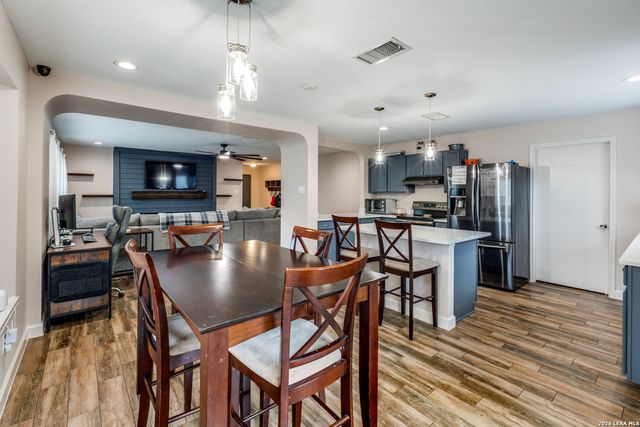 15879 Lomita Springs, San Antonio, TX 78247