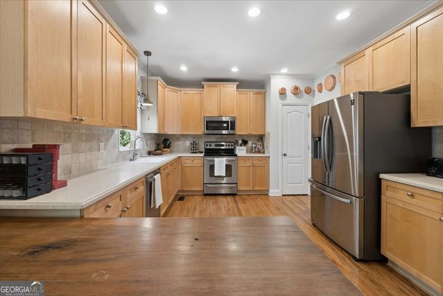 82 Albright Court, Commerce, GA 30529