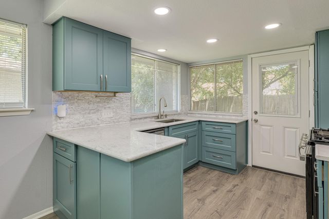 10405 Quail Ridge DR, Austin, TX 78758
