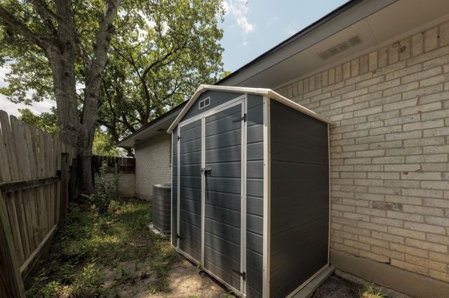 10405 Quail Ridge DR, Austin, TX 78758
