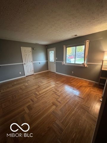 6820 Troon Way, Indianapolis, IN 46237