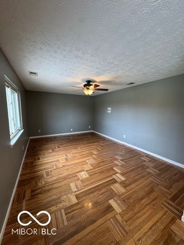 6820 Troon Way, Indianapolis, IN 46237